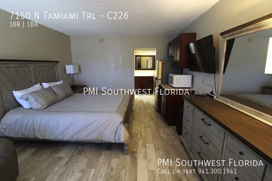 Apartment for rent at 7150 N Tamiami Trail #C226, Sarasota, FL 34243