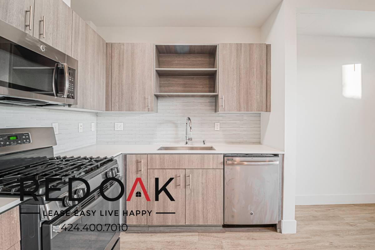 Condo for rent at 1331 W 7th St #505, Los Angeles, CA 90017