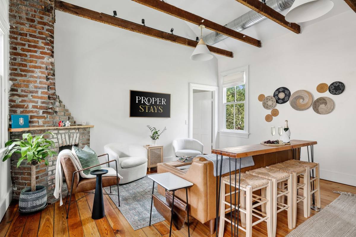 Apartment for rent at 744 Rutledge Ave #B, Charleston, SC 29403