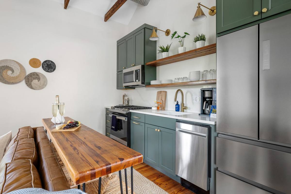 Apartment for rent at 744 Rutledge Ave #B, Charleston, SC 29403