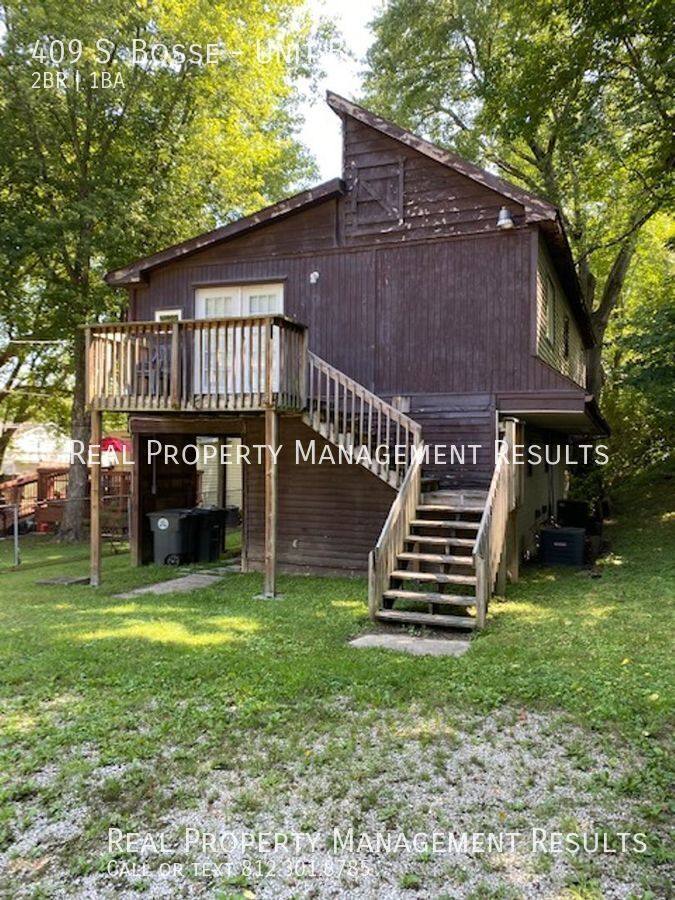 Apartment for rent at 409 S Bosse #B, Evansville, IN 47712