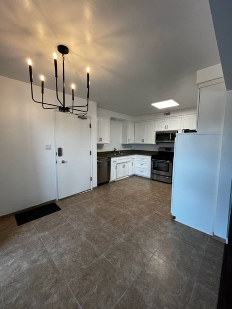 Apartment for rent at 1380 W 9th St, San Pedro, CA 90731