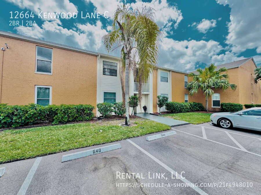 Apartment for rent at 12664 Kenwood Lane C, Fort Myers, FL 33907