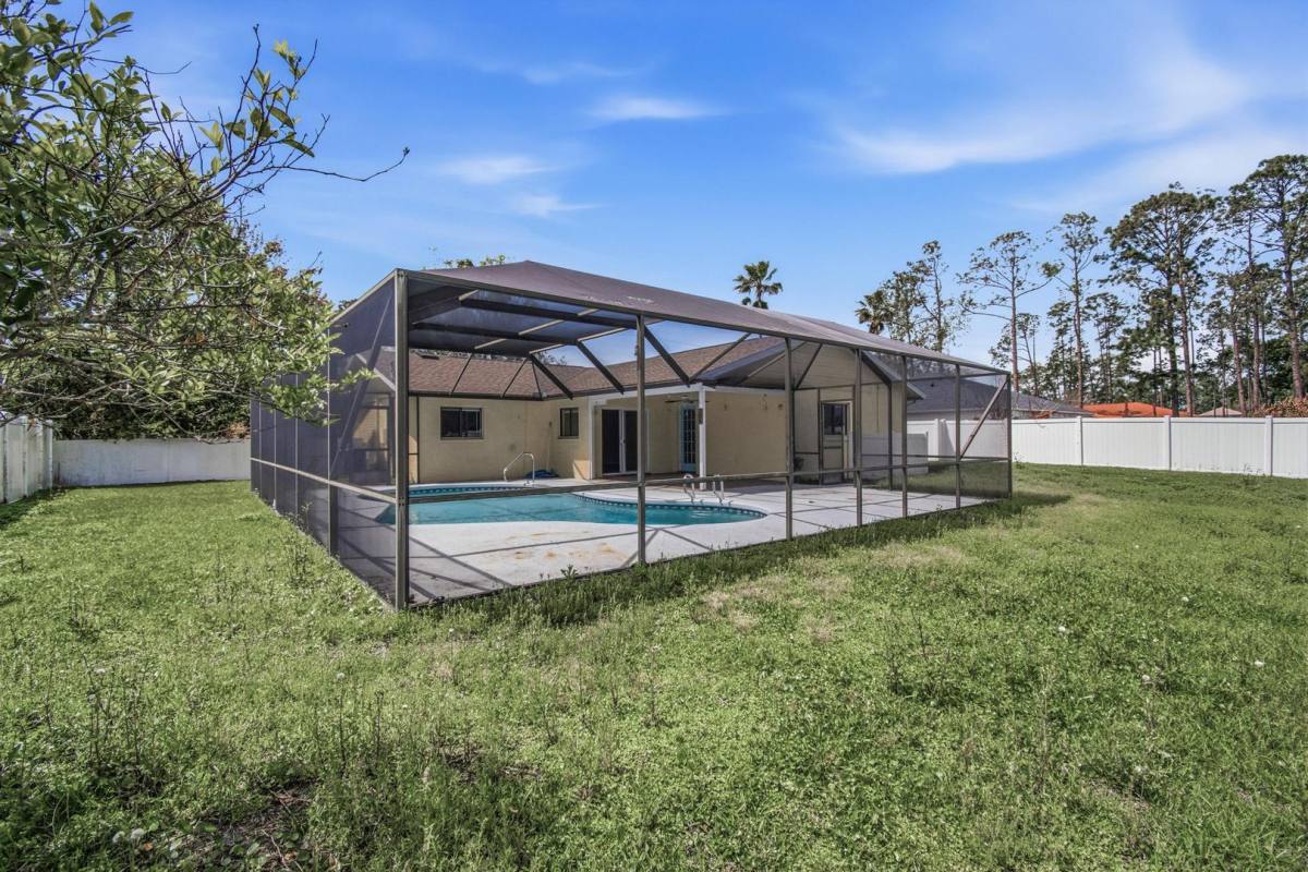 House for rent at 38 E Diamond Dr, Palm Coast, FL 32164