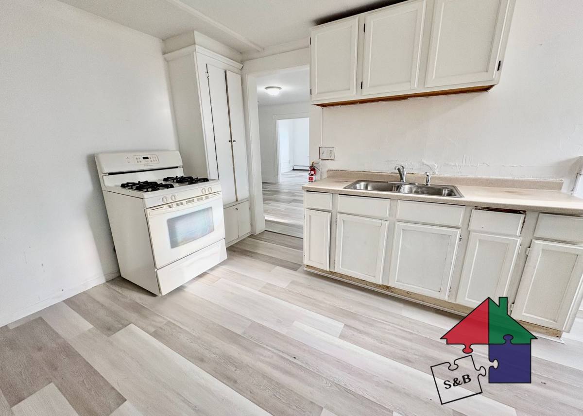 Apartment for rent at 94 Malletts Bay Ave, Winooski, VT 05404