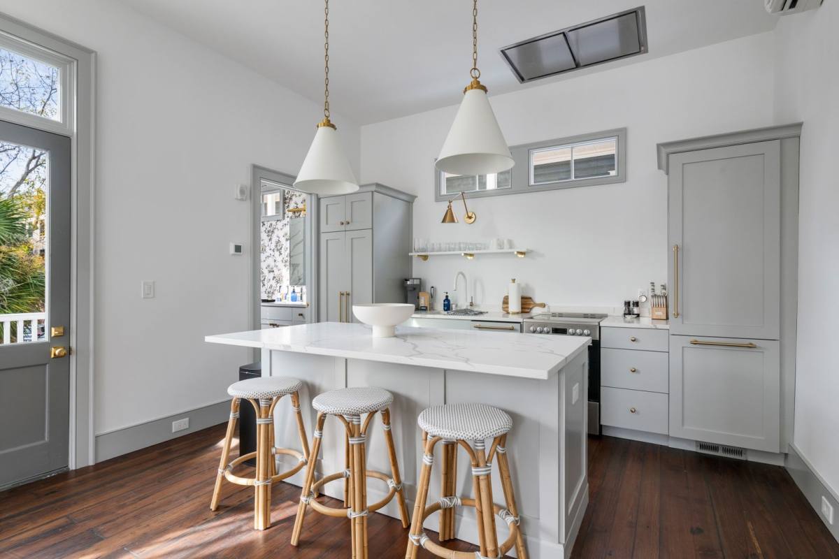 Apartment for rent at 123 King St #C, Charleston, SC 29401