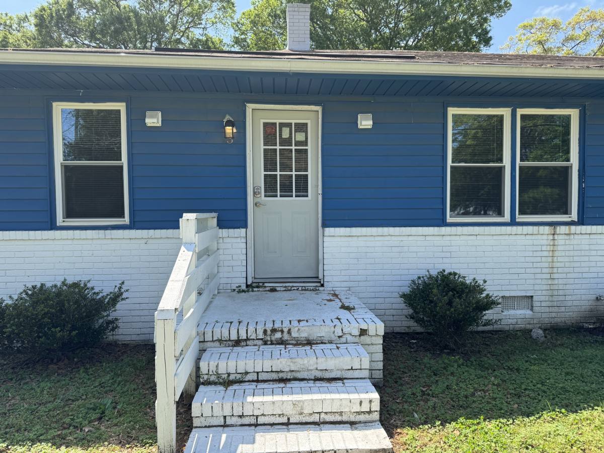 Townhouse for rent at 2101 Montclair Dr #3, Greenville, NC 27834