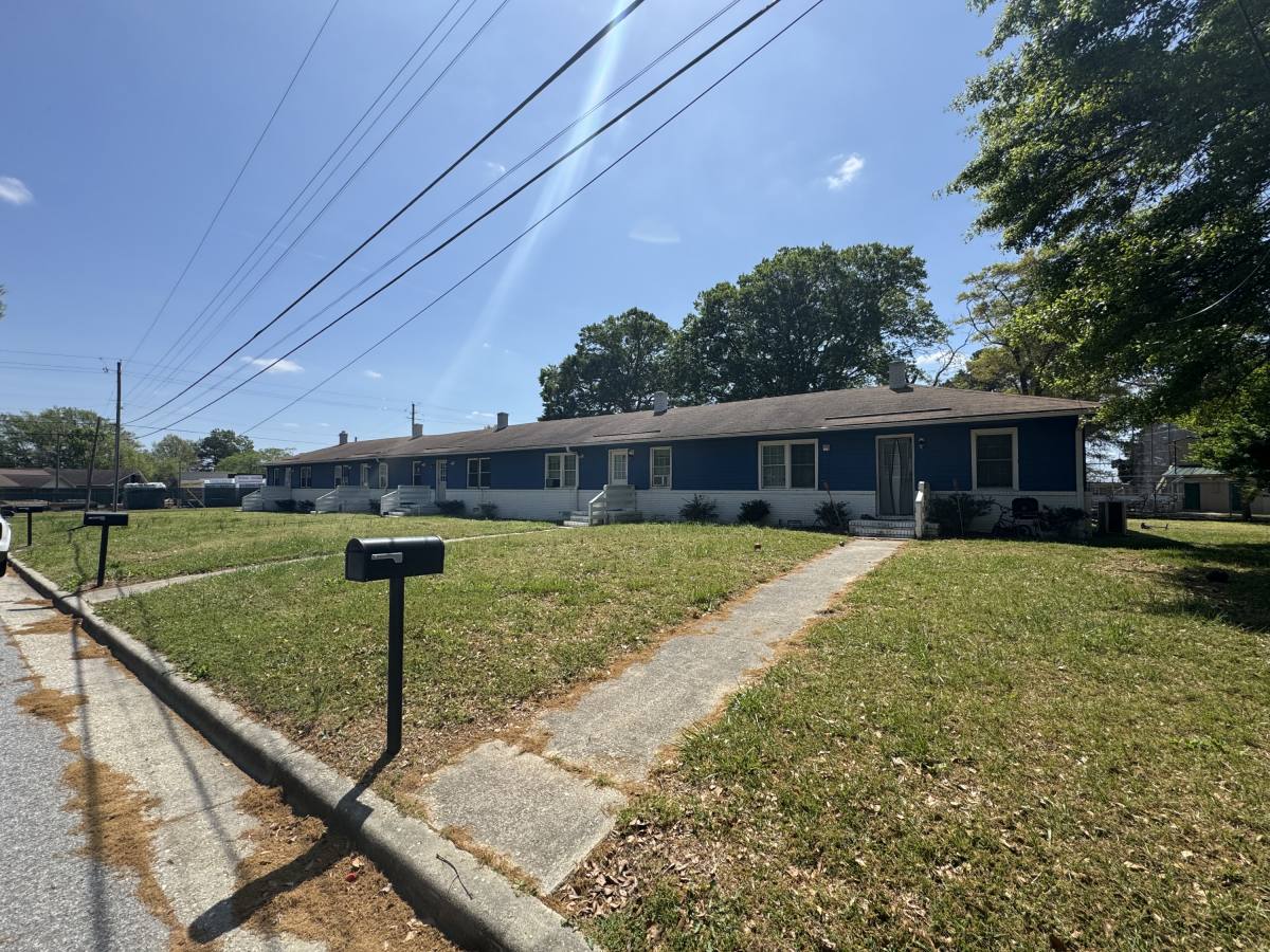 Townhouse for rent at 2101 Montclair Dr #3, Greenville, NC 27834