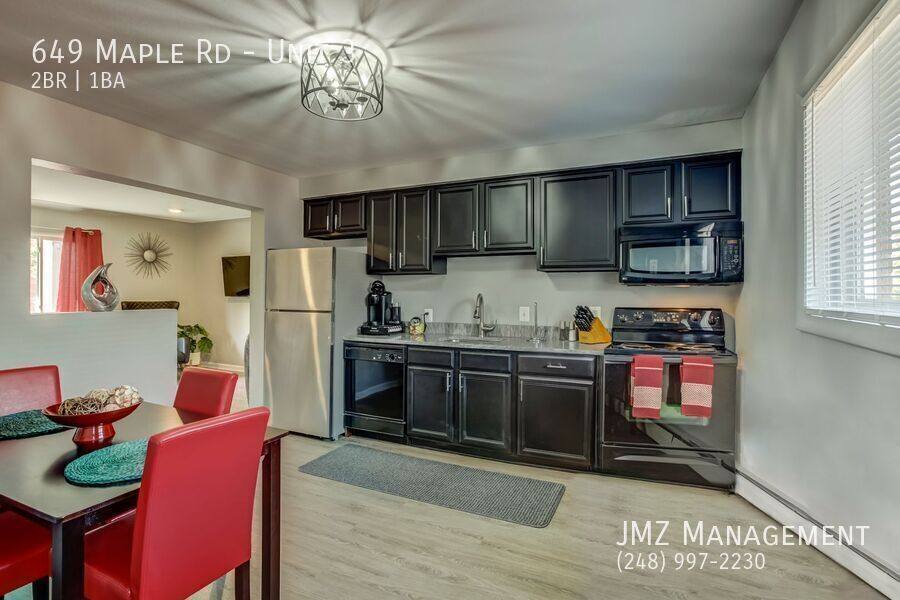 Townhouse for rent at 649 Maple Rd #3, Clawson, MI 48017