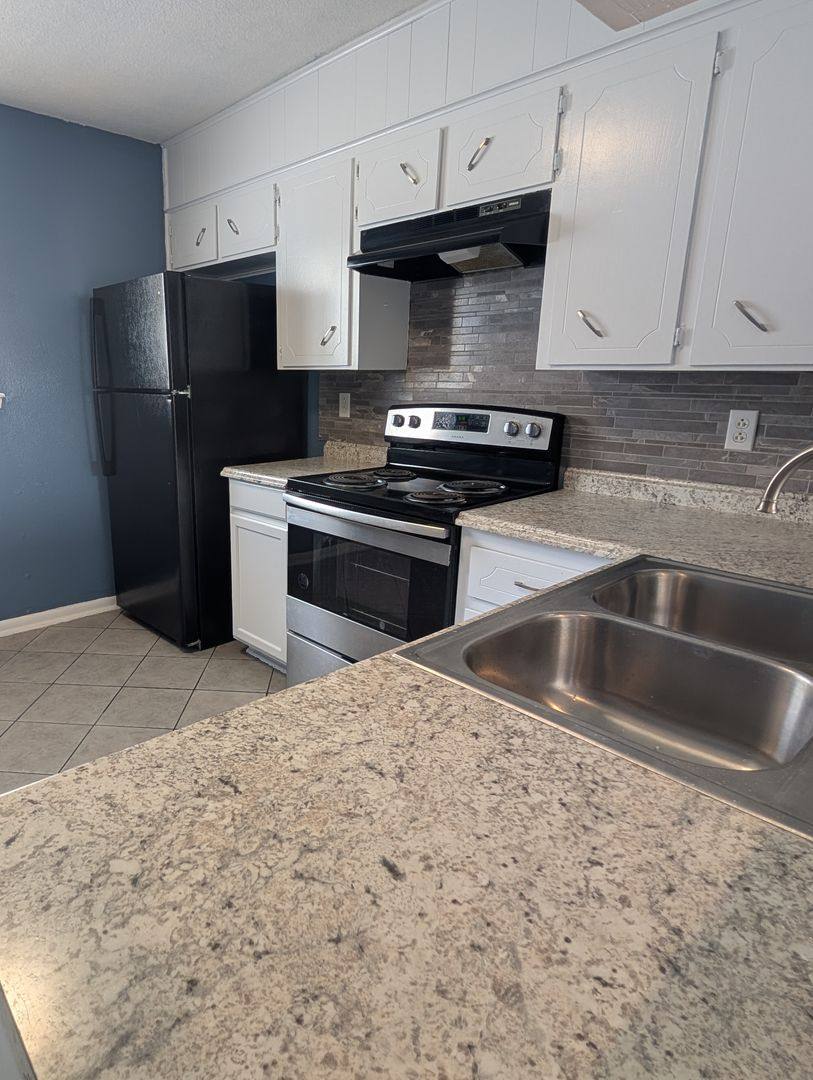 Apartment for rent at 121 W Ave, Killeen, TX 76541