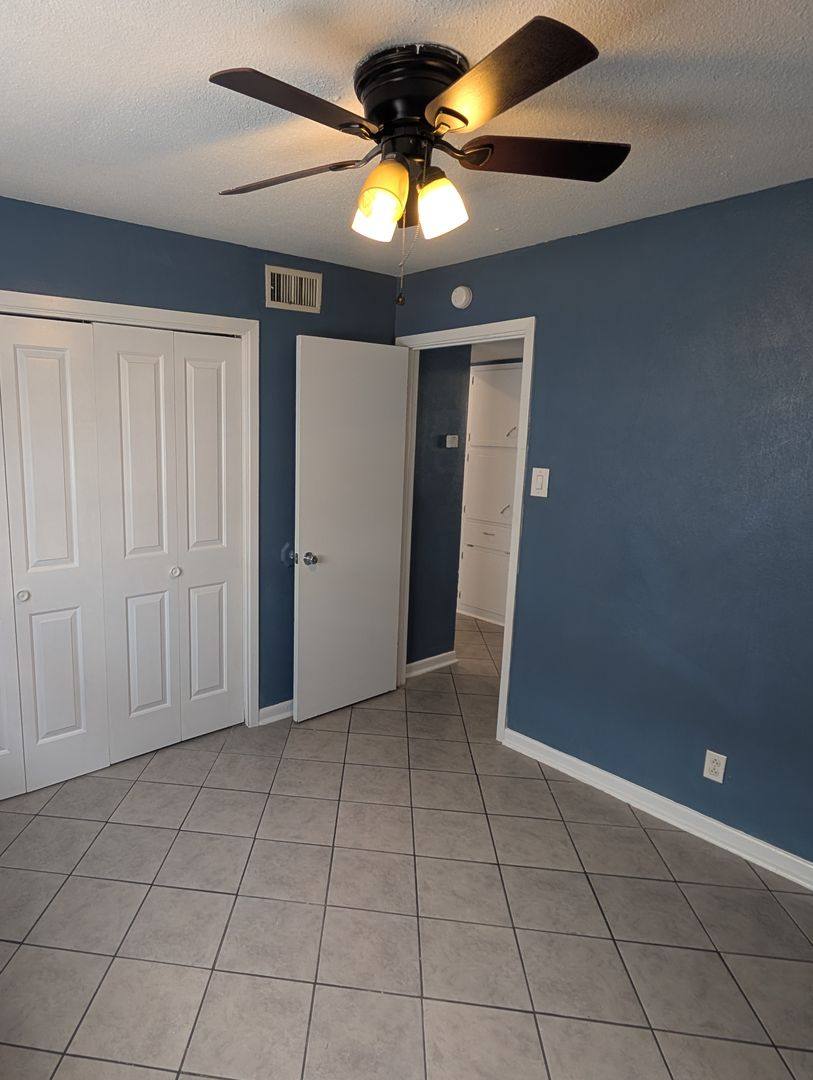 Apartment for rent at 121 W Ave, Killeen, TX 76541