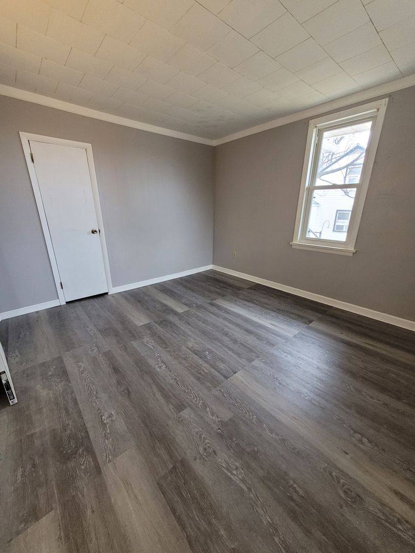 Apartment for rent at 127 Schoolhouse Rd, Palmyra, PA 17078