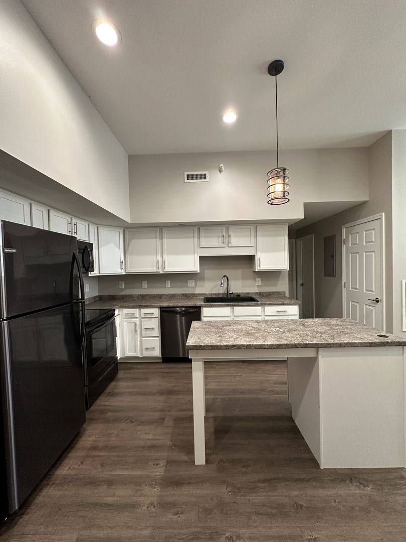 Apartment for rent at 326 W Charles St, Muncie, IN 47305
