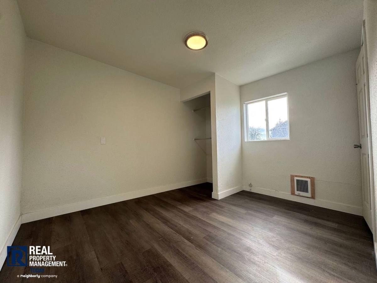 Apartment for rent at 204 128th St S, Tacoma, WA 98444
