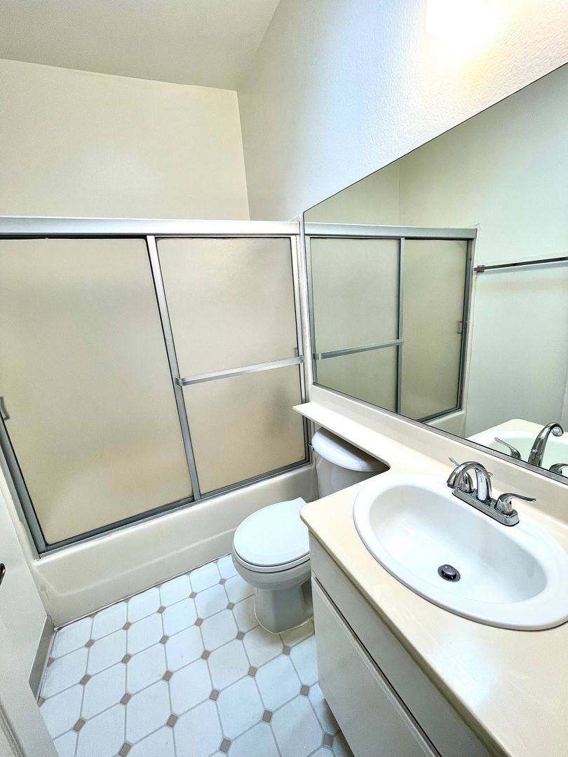 Apartment for rent at 10737 La Grange Ave, Los Angeles, CA 90025