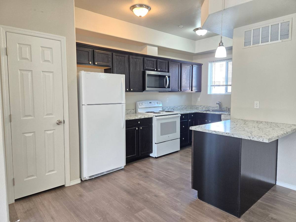 Apartment for rent at 3887 W 7th Ave, Kennewick, WA 99336
