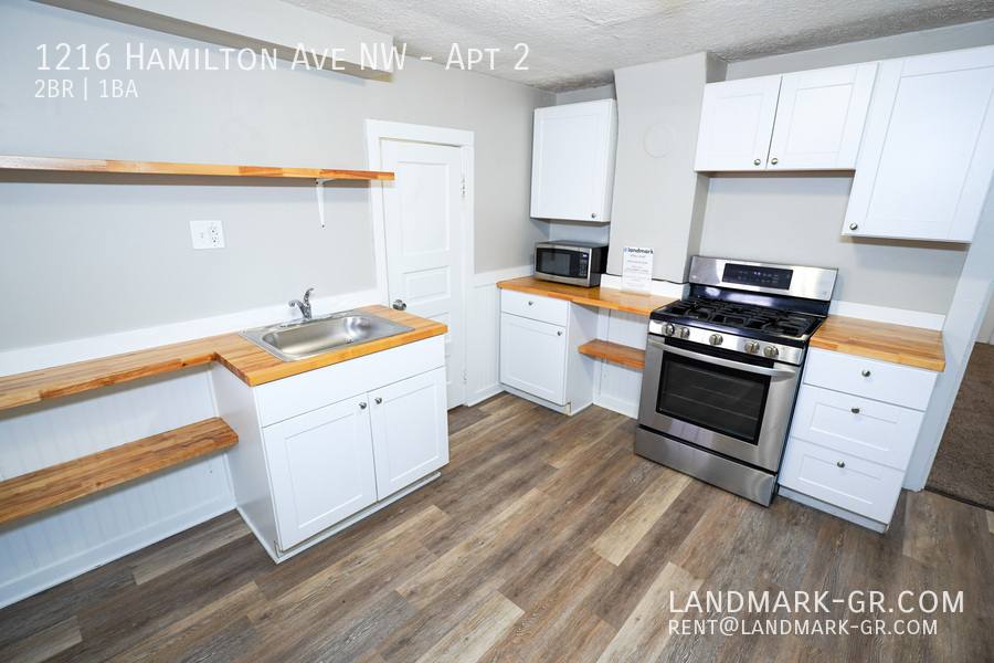 Apartment for rent at 1216 Hamilton Ave NW #2, Grand Rapids, MI 49504