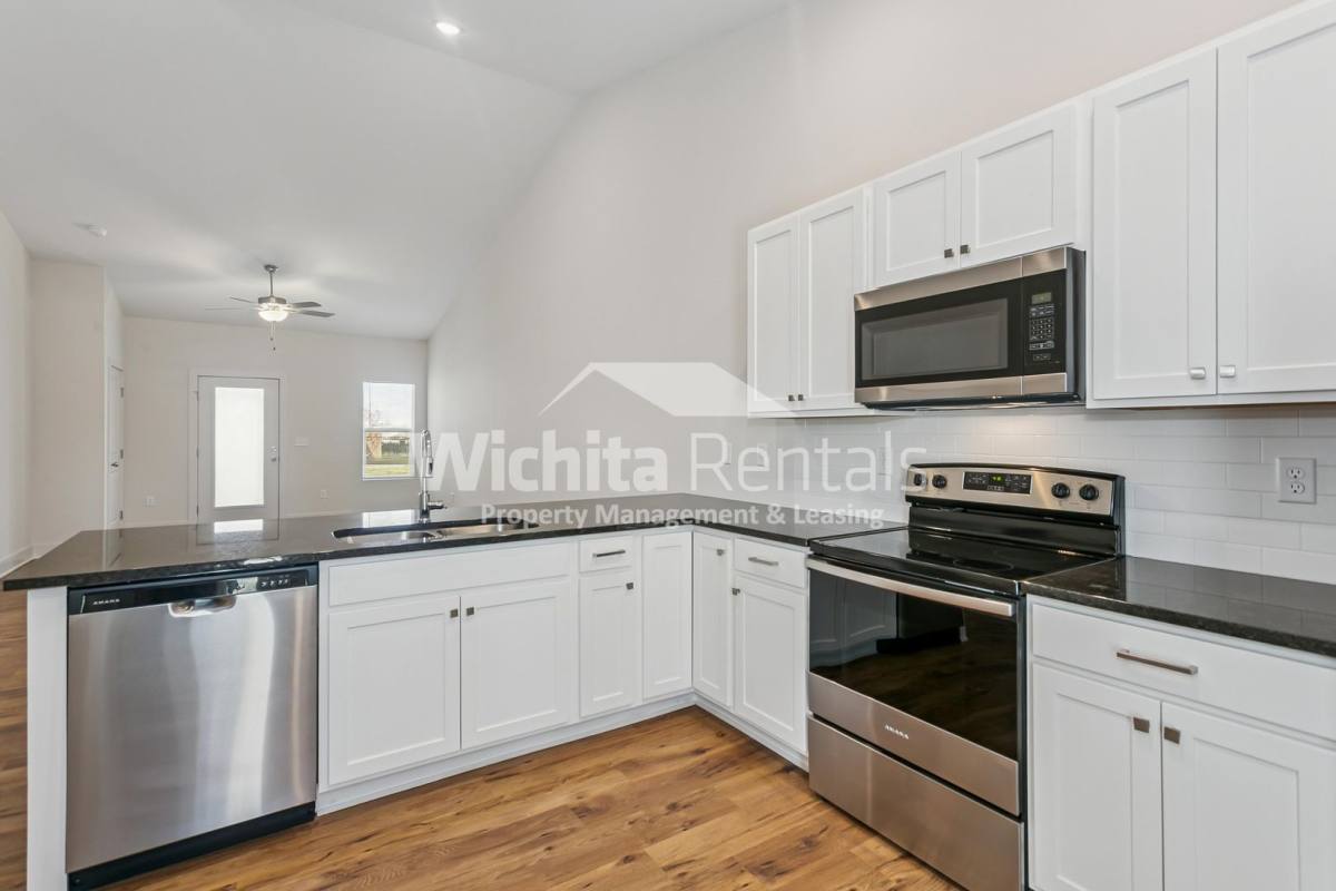Apartment for rent at 12866 - 12868 W Wheatland St, Wichita, KS 67235
