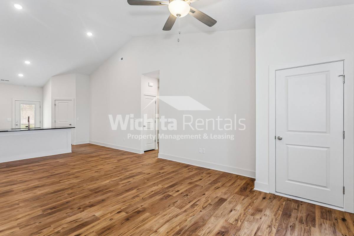 Apartment for rent at 12866 - 12868 W Wheatland St, Wichita, KS 67235