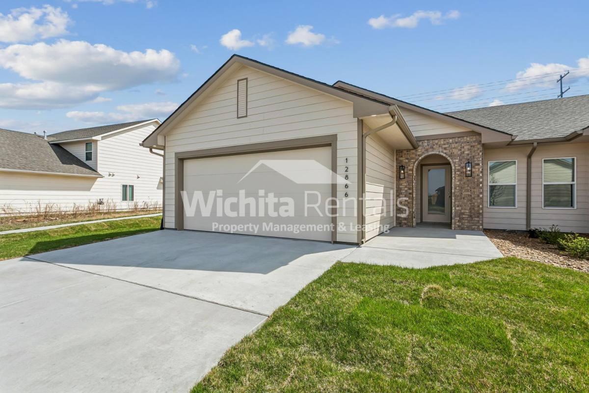 Apartment for rent at 12866 - 12868 W Wheatland St, Wichita, KS 67235