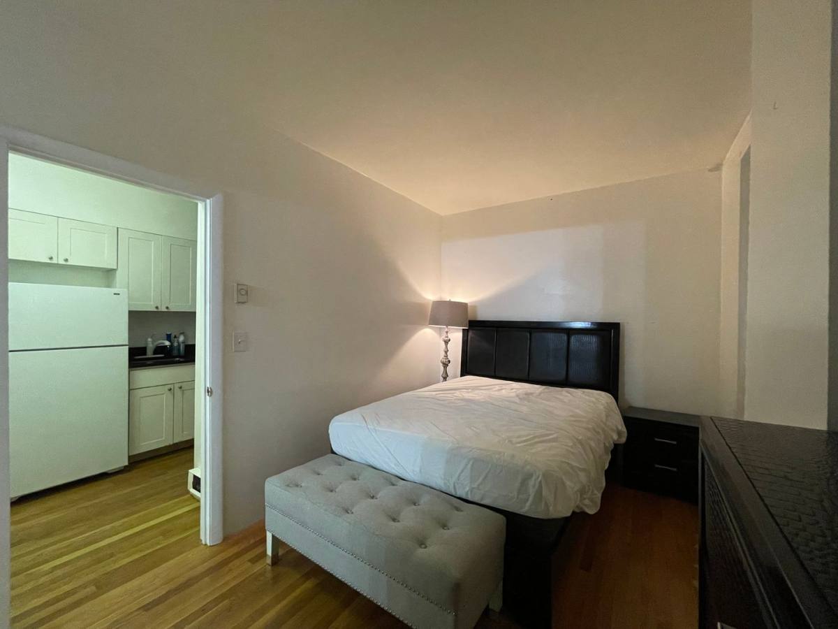 Apartment for rent at 93 Saint Botolph St #D1, Boston, MA 02116