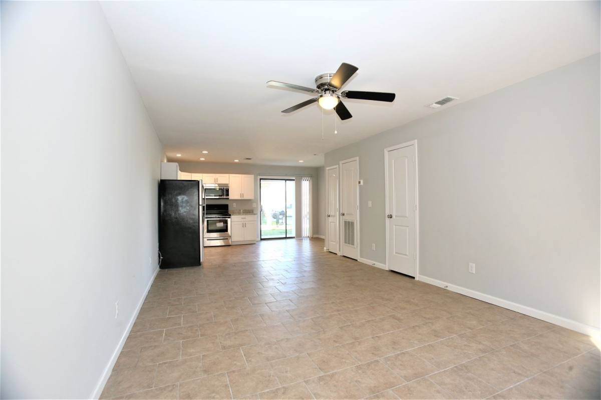 Apartment for rent at 6121 Harvey St, Panama City, FL 32404