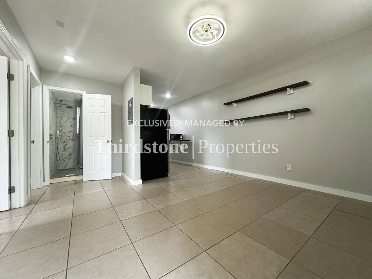 Apartment for rent at 1930 Park St #A, Atlantic Beach, FL 32233