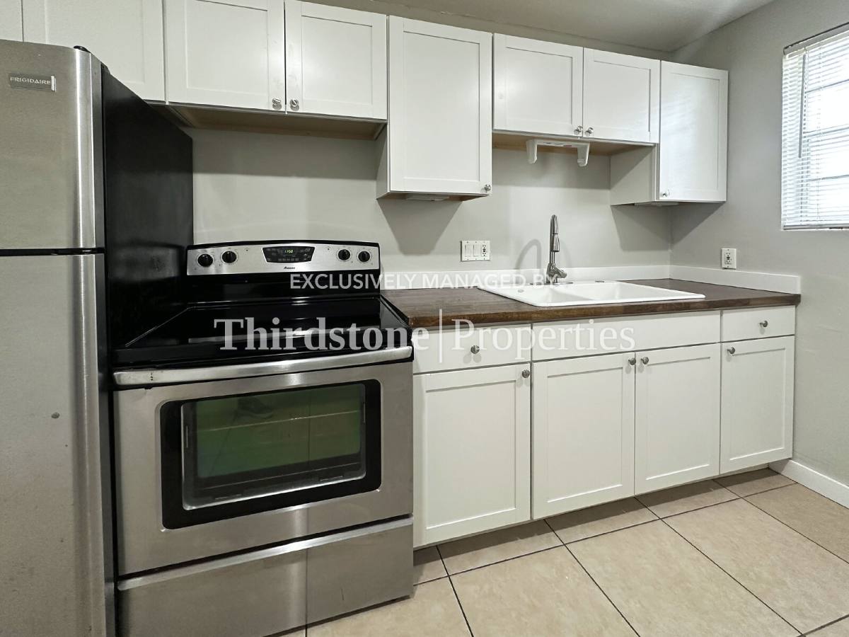 Apartment for rent at 1930 Park St #A, Atlantic Beach, FL 32233