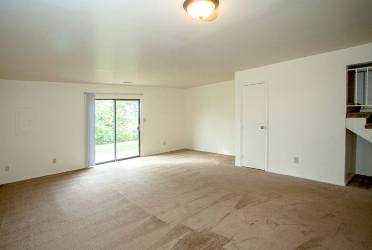 Townhouse for rent at 5707 W Maple Grove Rd, Huntington, IN 46750