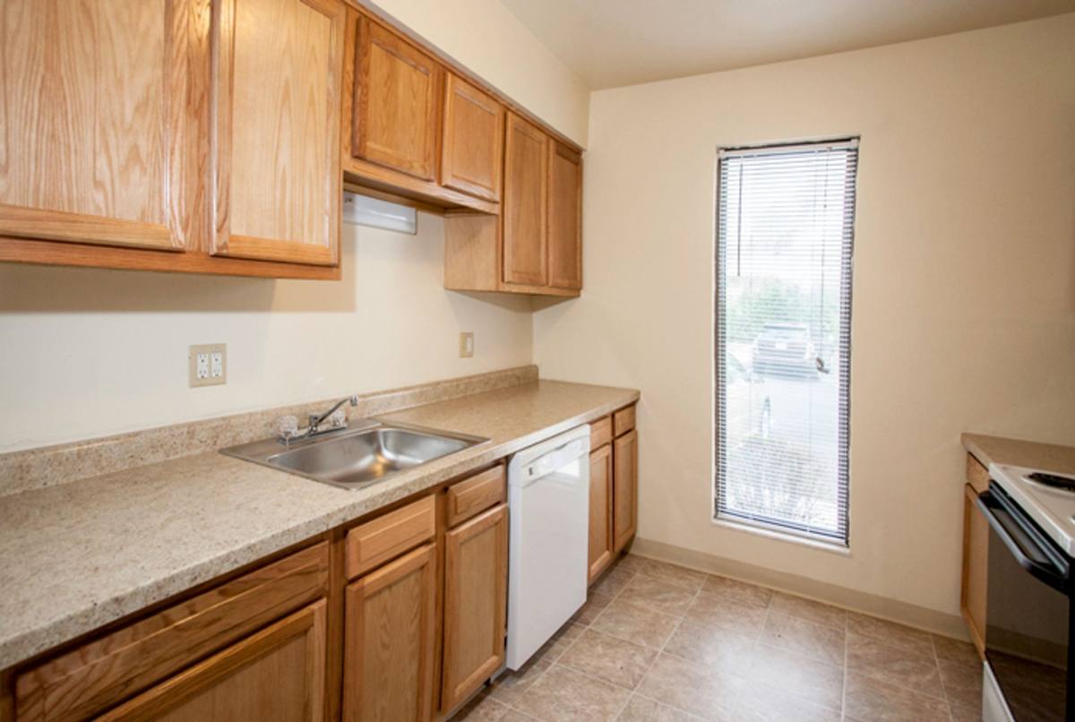 Townhouse for rent at 5707 W Maple Grove Rd, Huntington, IN 46750