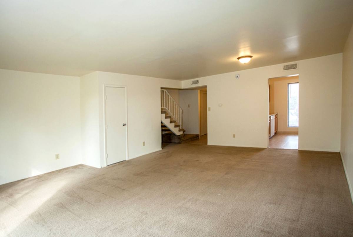 Townhouse for rent at 5707 W Maple Grove Rd, Huntington, IN 46750