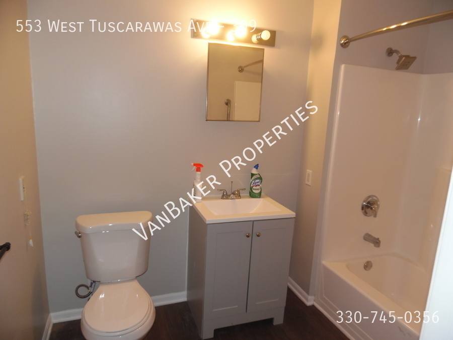 Apartment for rent at 553 W Tuscarawas Ave #309, Barberton, OH 44203