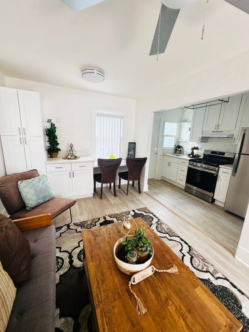 Apartment for rent at 3815 Wabash Ave, San Diego, CA 92104