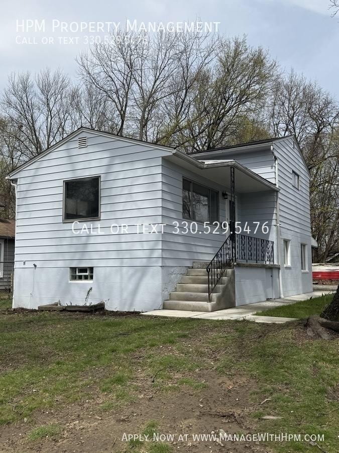 House for rent at 15 W York St, Akron, OH 44310