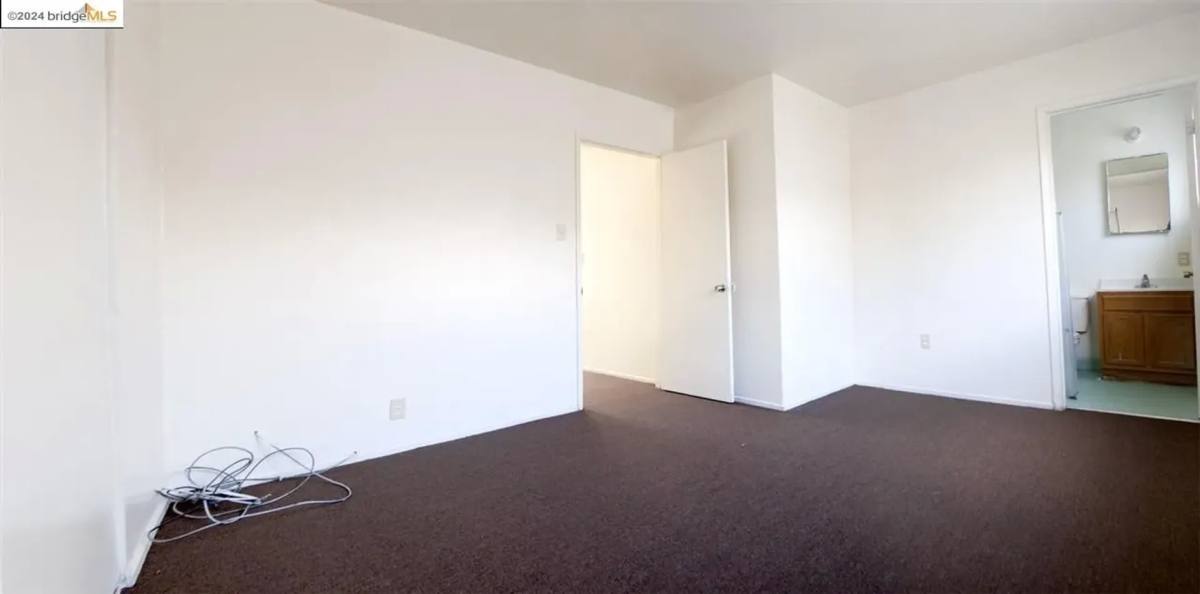 Apartment for rent at 2811 Nicol Ave, Oakland, CA 94602