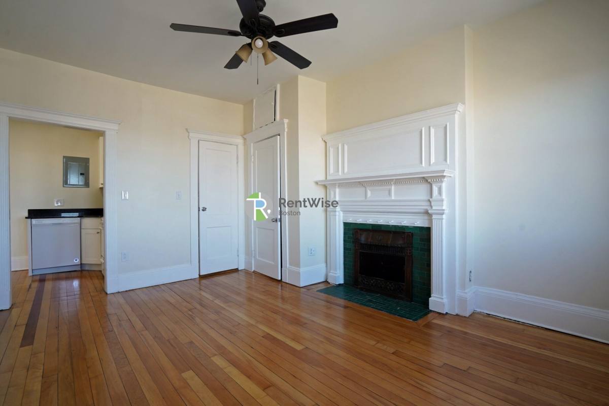 Apartment for rent at 1212 Commonwealth Ave #9, Allston, MA 02134