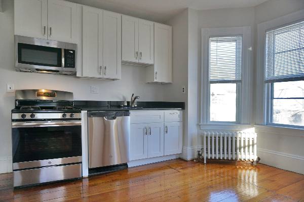 Apartment for rent at 141 Brown St #2F, Waltham, MA 02453