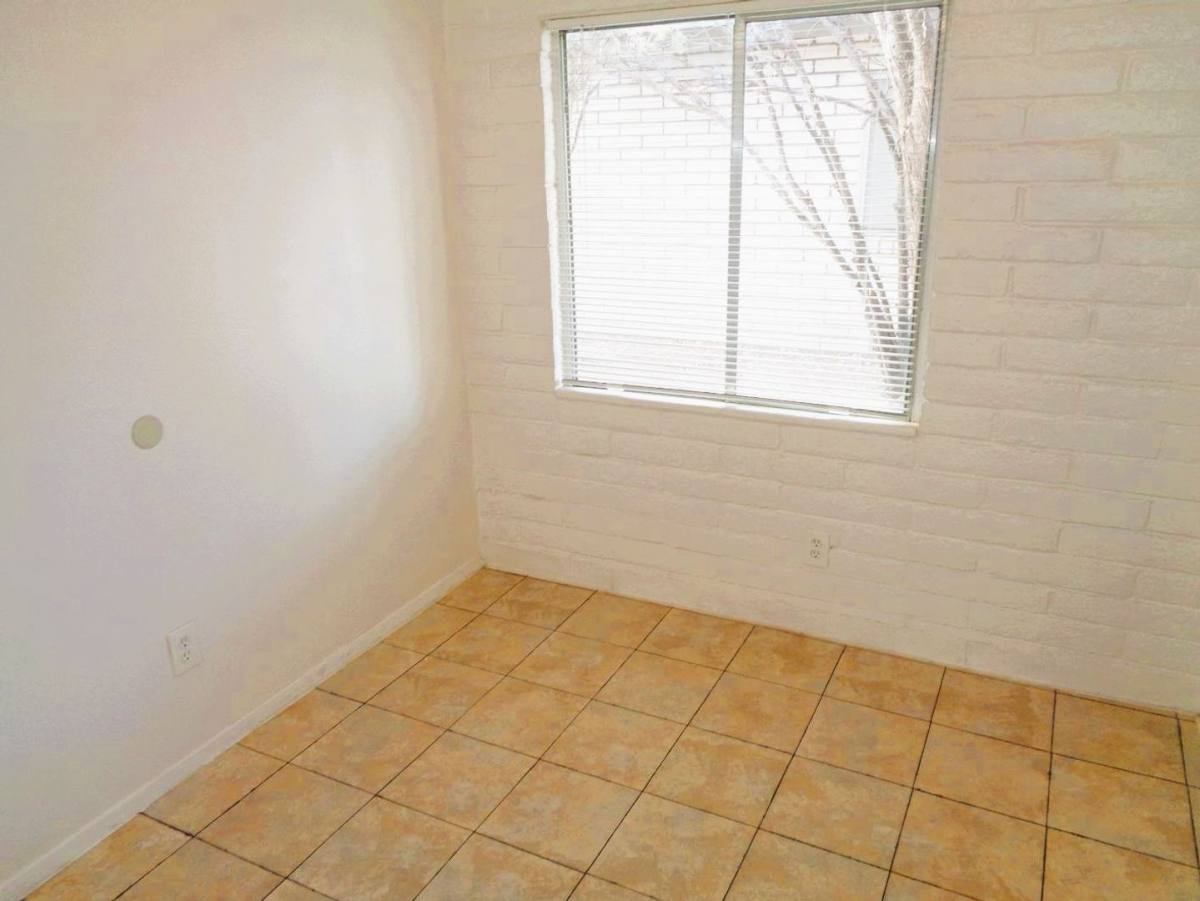 House for rent at 3028 E Glen Dr, El Paso, TX 79936