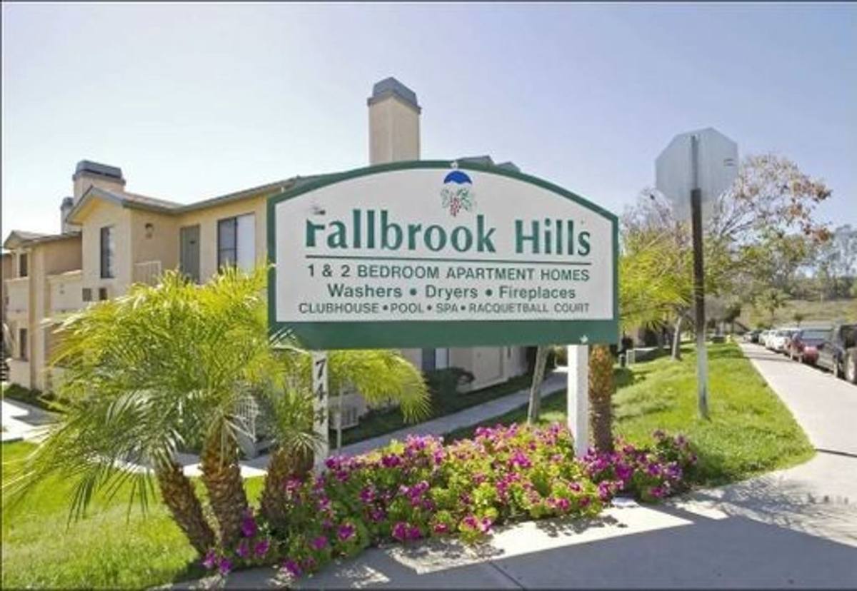Apartment for rent at 744 W Fallbrook St, Fallbrook, CA 92028