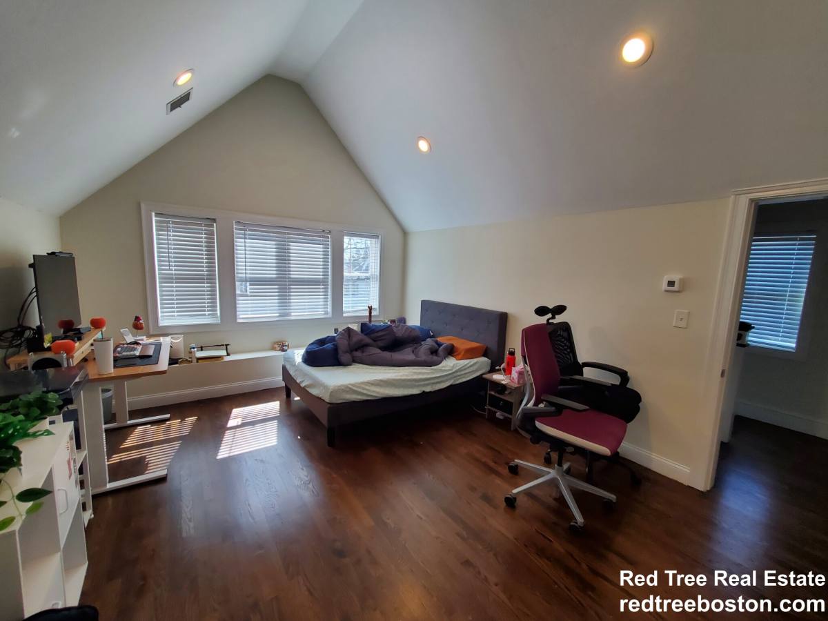 House for rent at 77 Rock Glen Rd, Medford, MA 02155