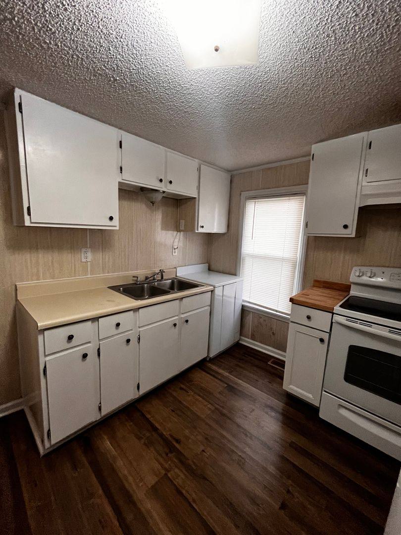 House for rent at 1508 Bay St, Morehead City, NC 28557