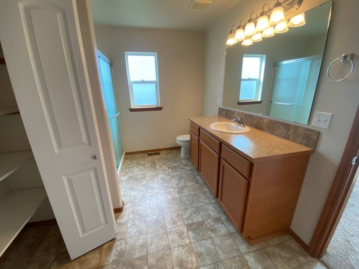House for rent at 403 E Windsor Court, Ellensburg, WA 98926