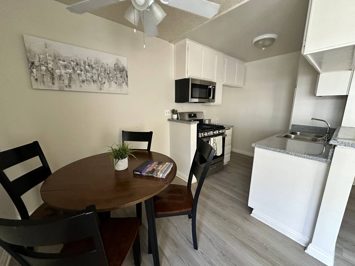 Apartment for rent at 7519-7543 Vassar Ave, Canoga Park, CA 91303