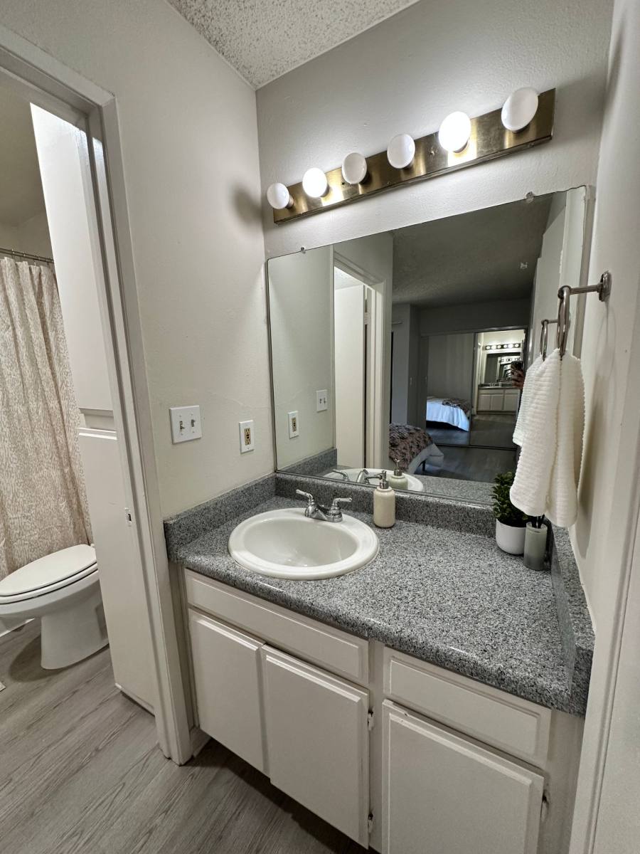 Apartment for rent at 7519-7543 Vassar Ave, Canoga Park, CA 91303