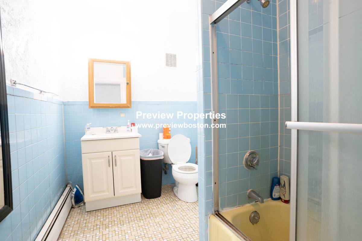 Apartment for rent at 32 Gordon St #3P, Allston, MA 02134
