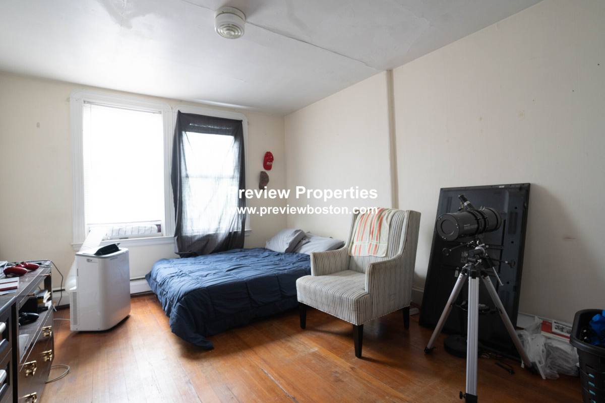 Apartment for rent at 32 Gordon St #3P, Allston, MA 02134