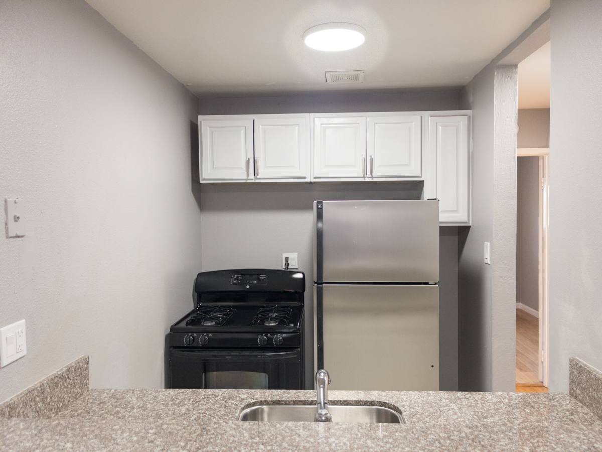 Apartment for rent at 3025 Park Blvd, Oakland, CA 94610