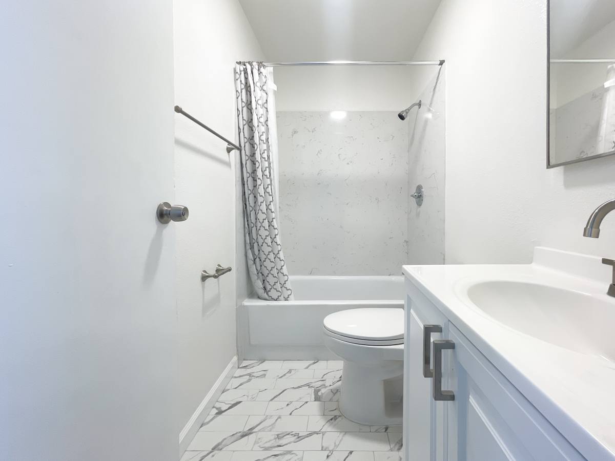 Apartment for rent at 3025 Park Blvd, Oakland, CA 94610