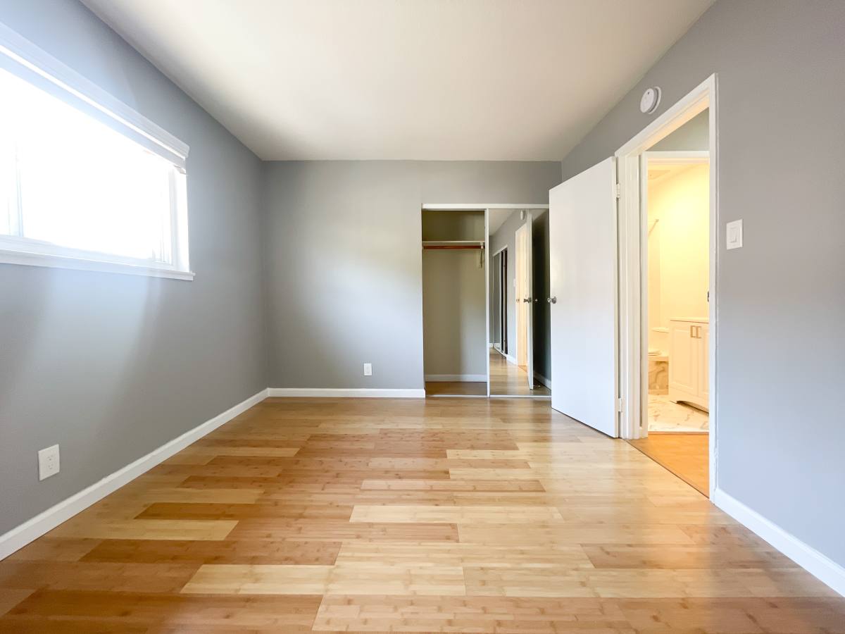 Apartment for rent at 3025 Park Blvd, Oakland, CA 94610