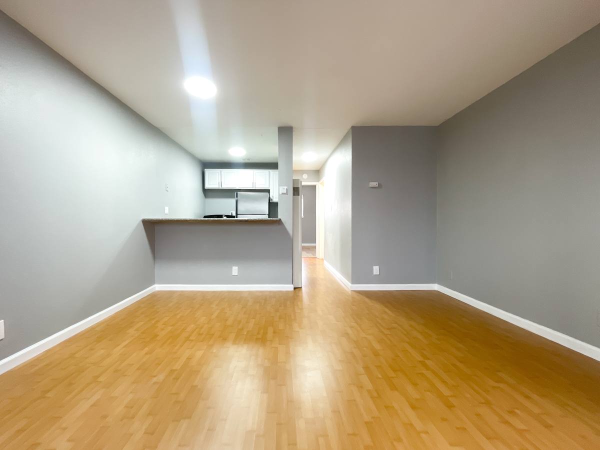 Apartment for rent at 3025 Park Blvd, Oakland, CA 94610